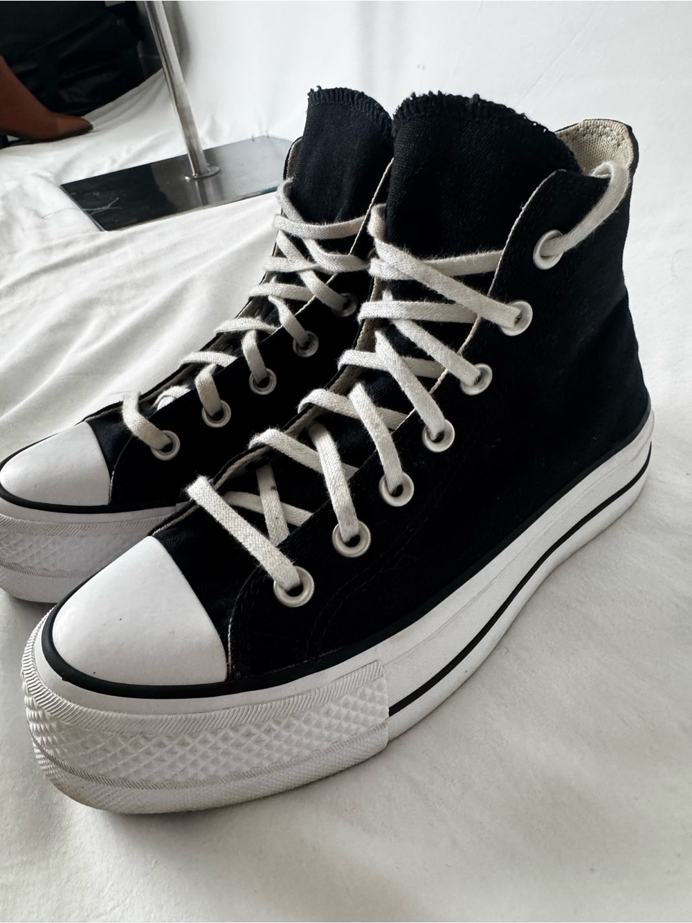 Converse Chuck Taylor All Star Lift Platform Hi | Black | Size 6 - Picture 3 of 5